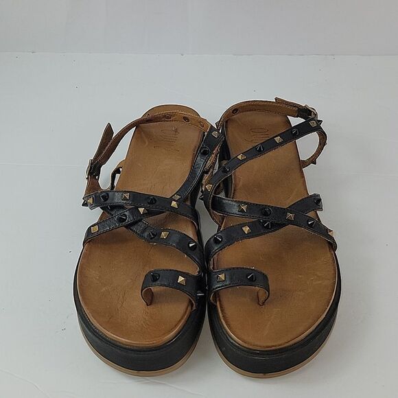 Ovyé Black Leather Women's Sandals - Picture 9 of 13